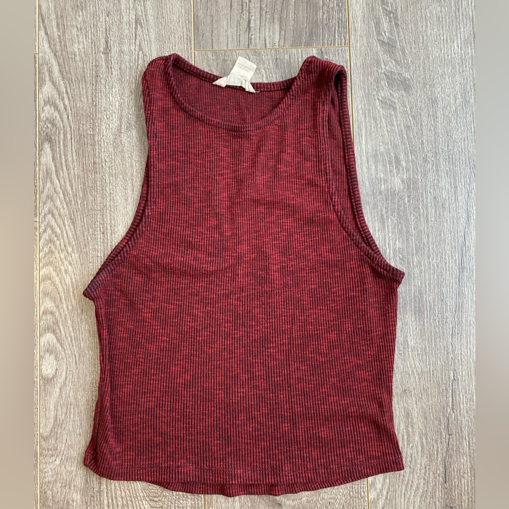 CLEAROUT ribbed knit burnt orange/ red slightly cropped tank top